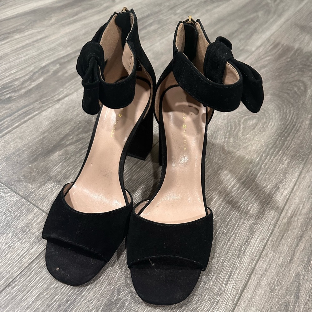 Tommy Hilfiger Black Velvet Heels with Bow